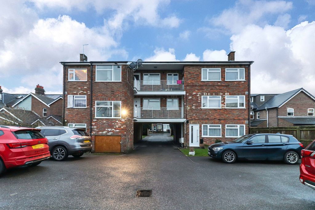 Additional image 12 of 2 bed flat for saleMasons Court, Berkhampstead Road, Chesham HP5