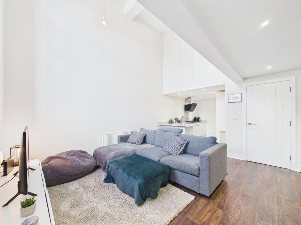 Property photo 3 of 11 4790707