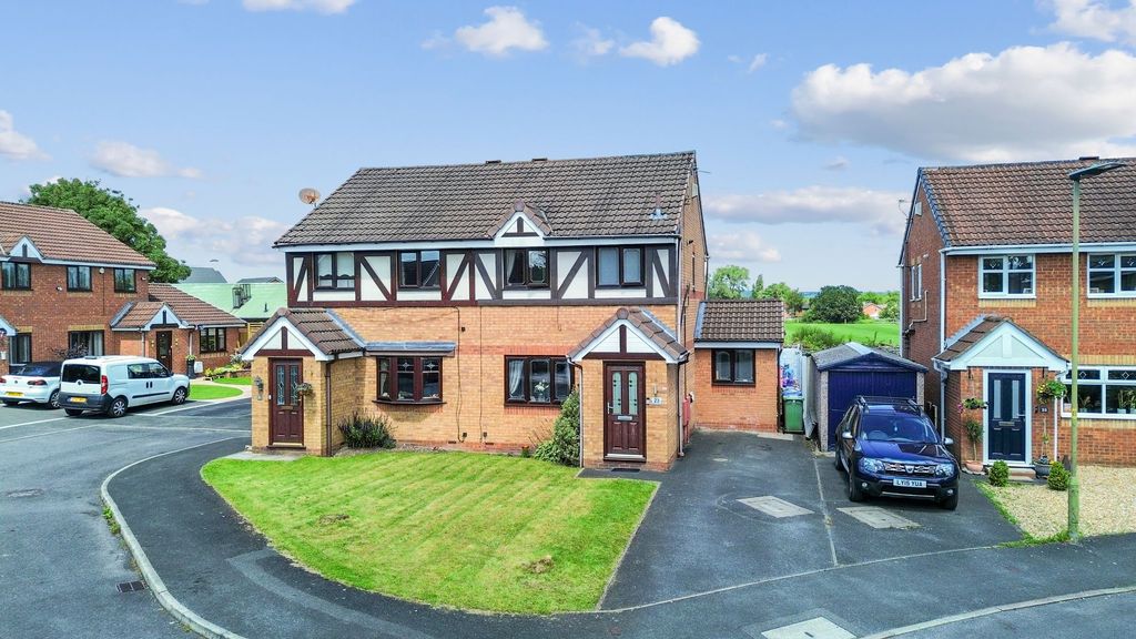 Property photo 1 of 38