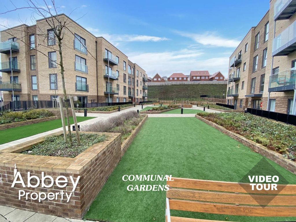 Property photo 2 of 18