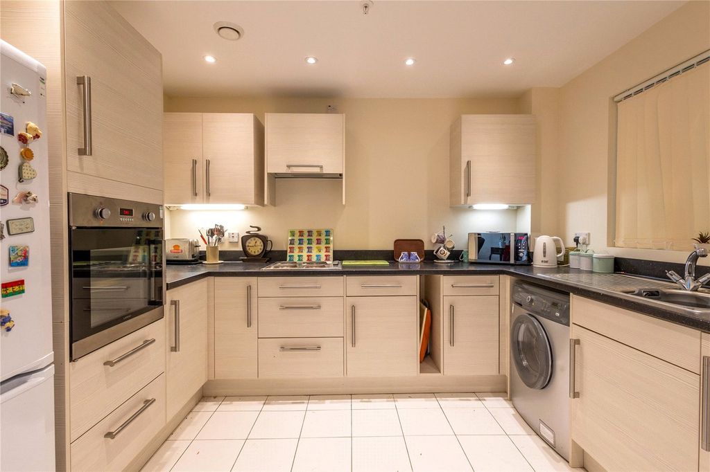Property photo 2 of 17 Picture No. 02
