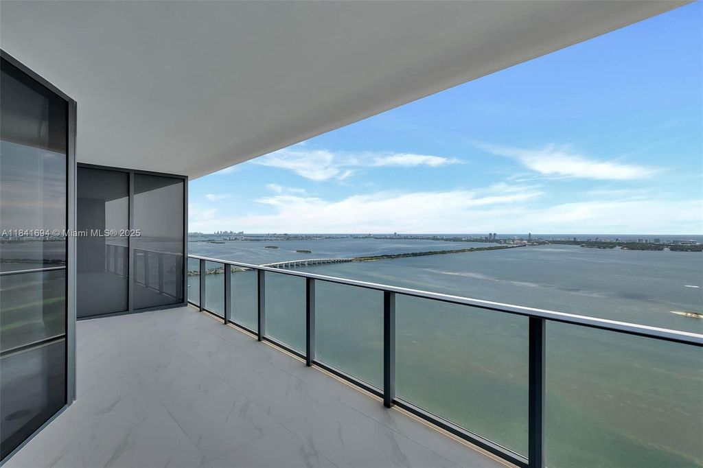 Property photo 2 of 5 <Alttext/>