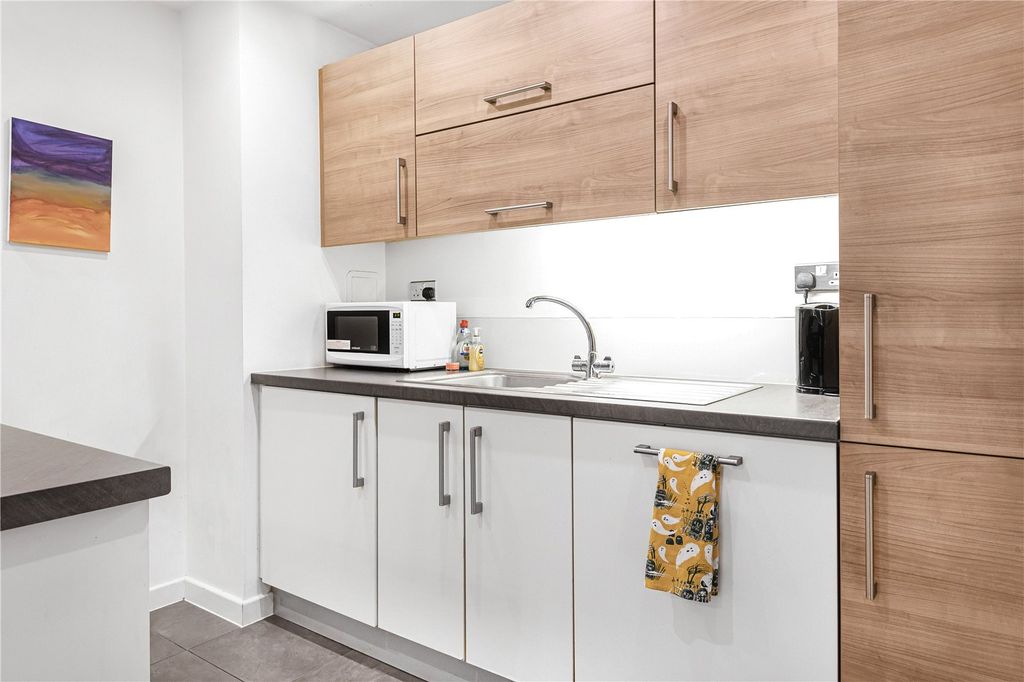 Property photo 2 of 13 Kitchen