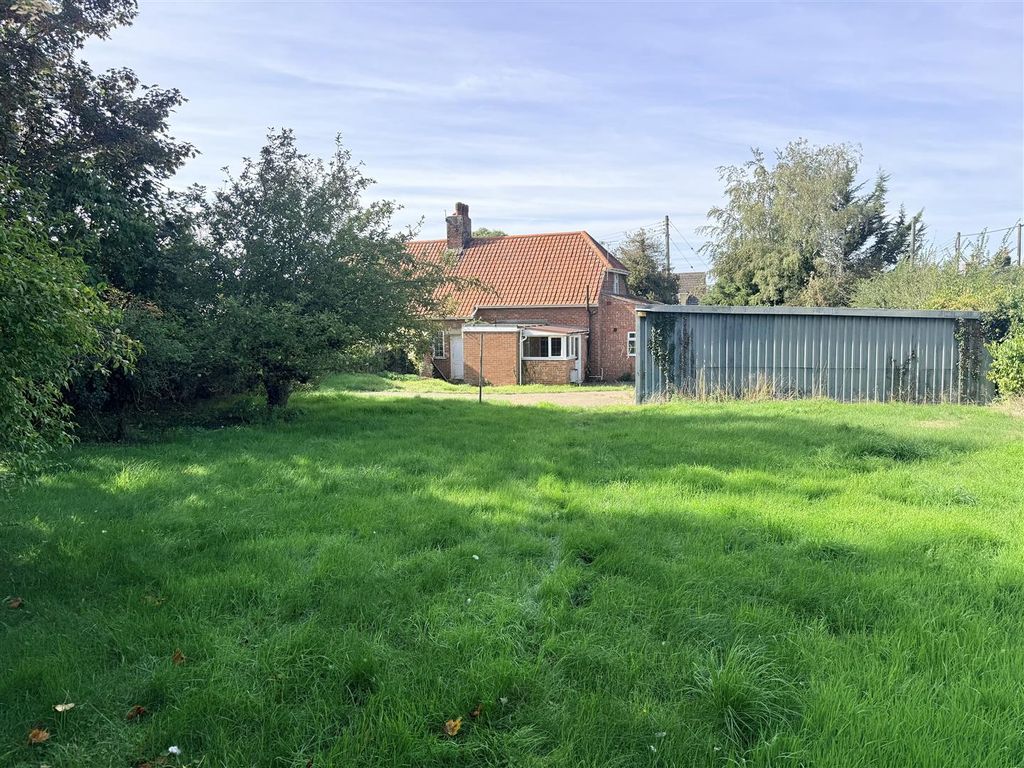 Property photo 2 of 16