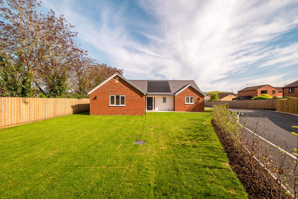 Property photo 1 of 25