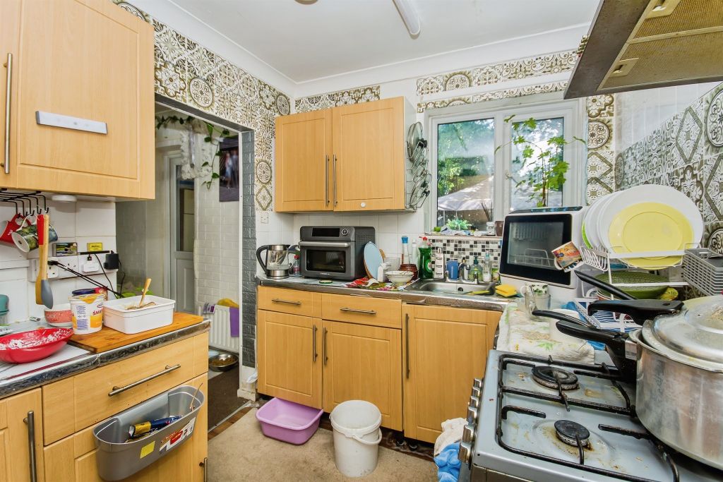 Property photo 2 of 16