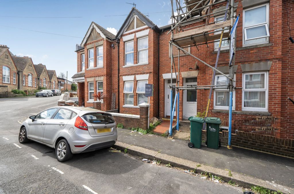 Property photo 1 of 9 1430087-9-69ce527...