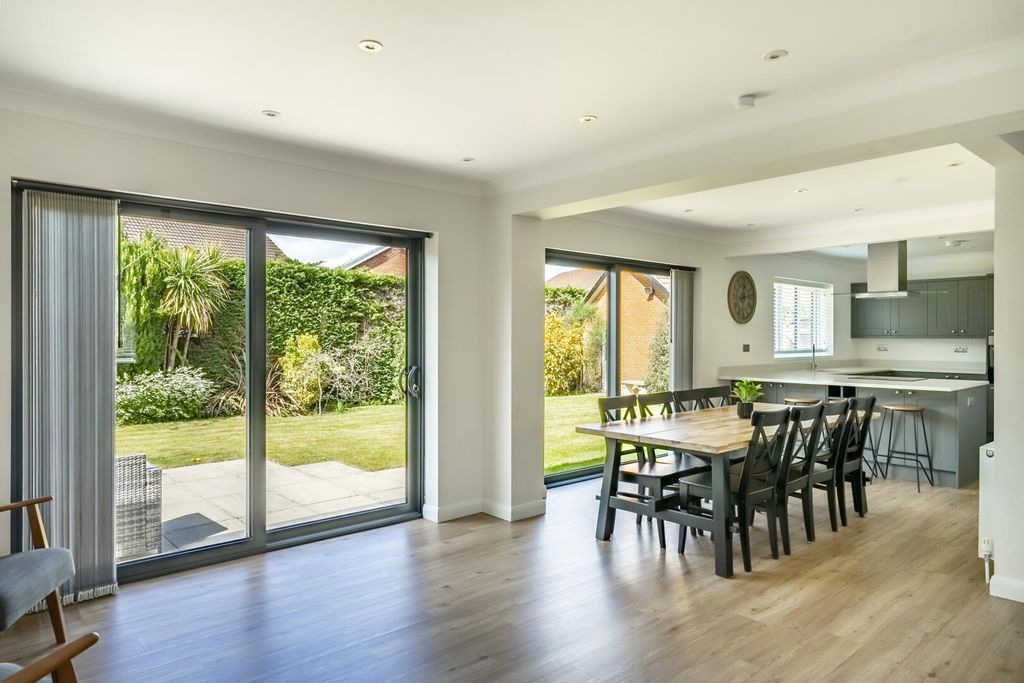 Property photo 2 of 24 Dining Room
