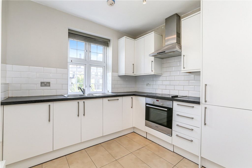 Property photo 3 of 13 Picture No. 12