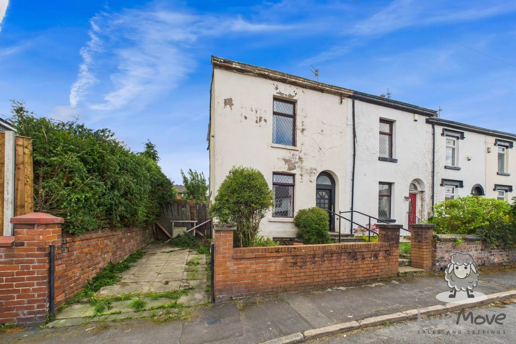 Property photo 1 of 11 10