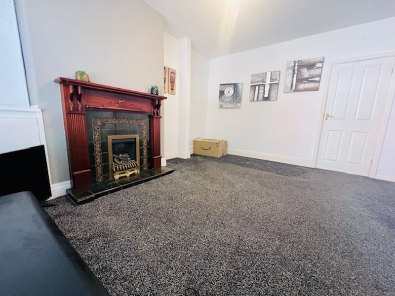 Property photo 2 of 11 Photo 6