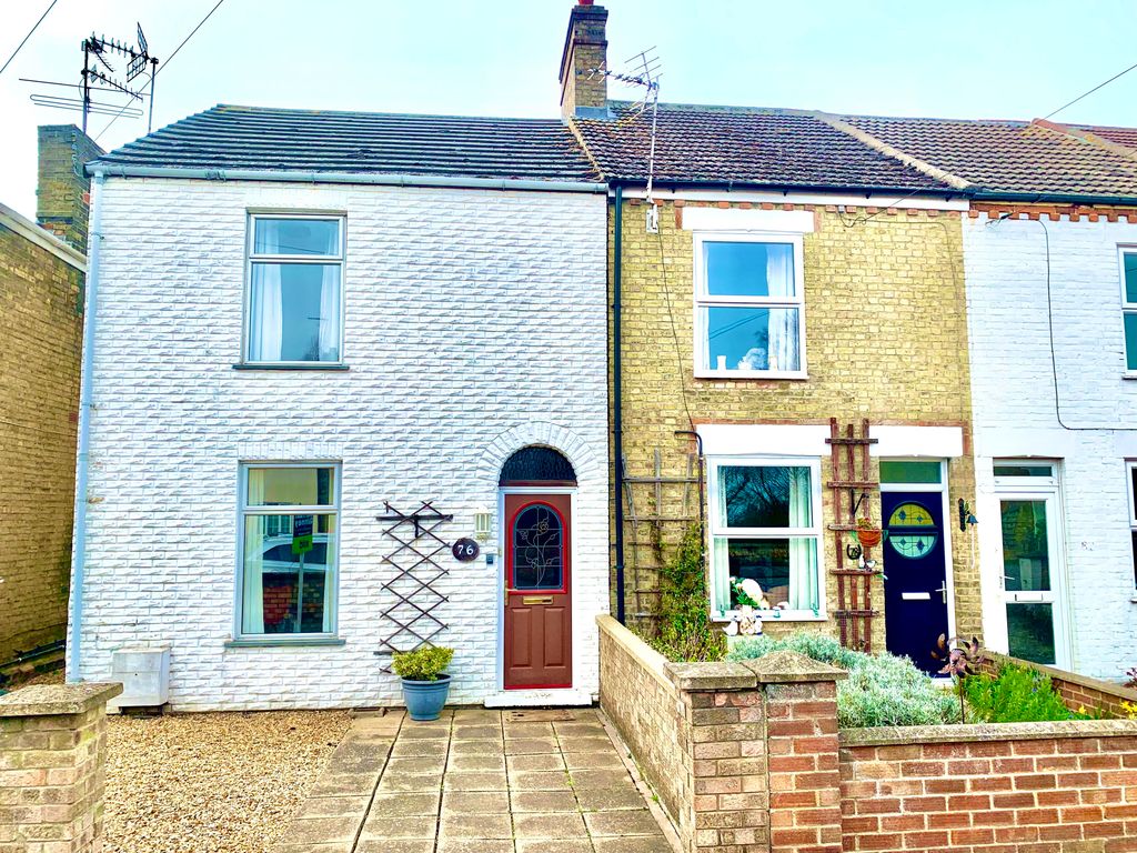 Property photo 1 of 4 Front