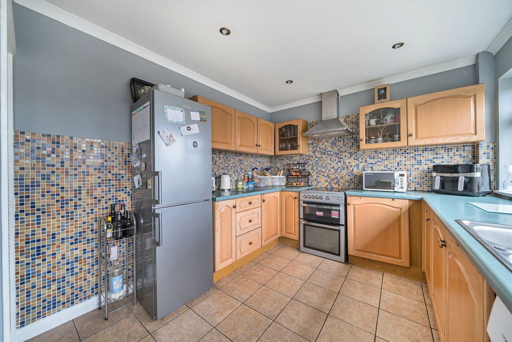 Property photo 3 of 13 1401760-5-696E37A...