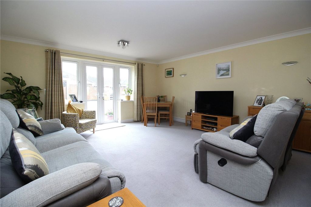 Property photo 3 of 14 Picture No. 05