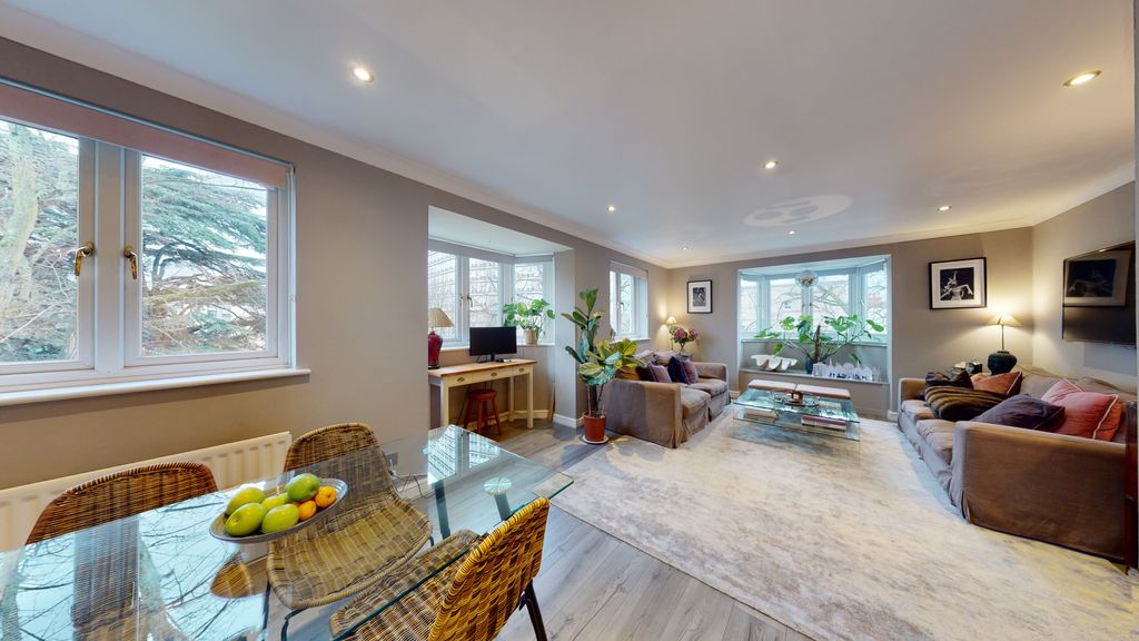 Property photo 2 of 13 20Pav-12202022_093856