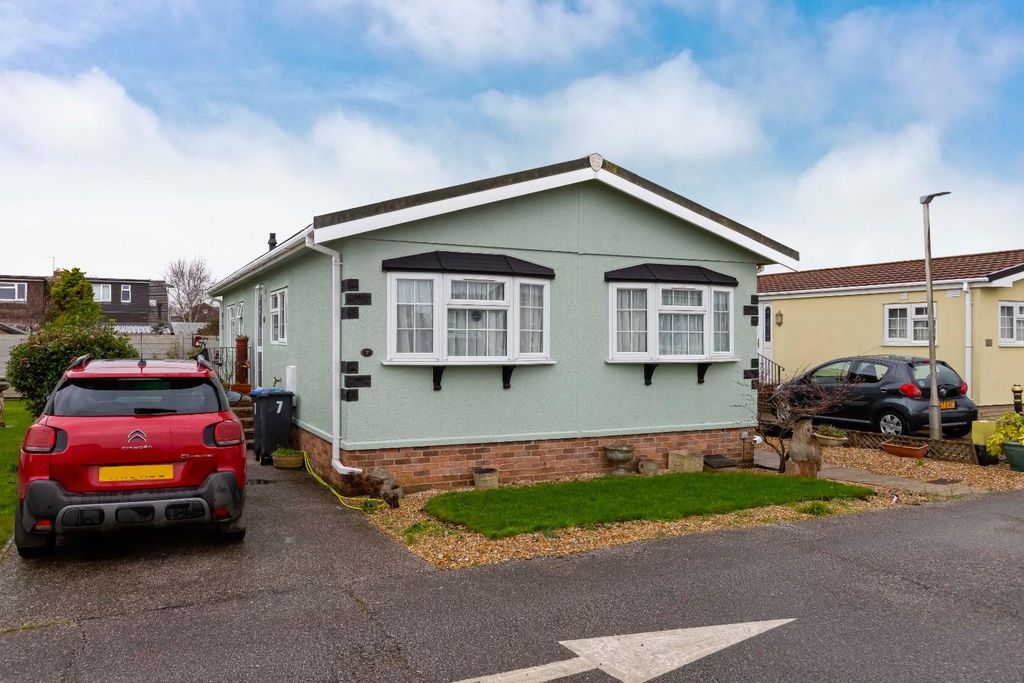 Property photo 1 of 23 Haigh Close_21.Jpg