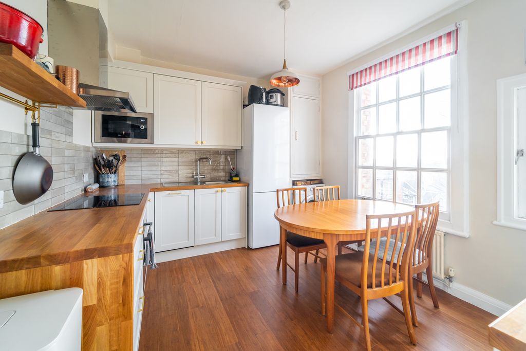 Property photo 2 of 15 Ndb03139