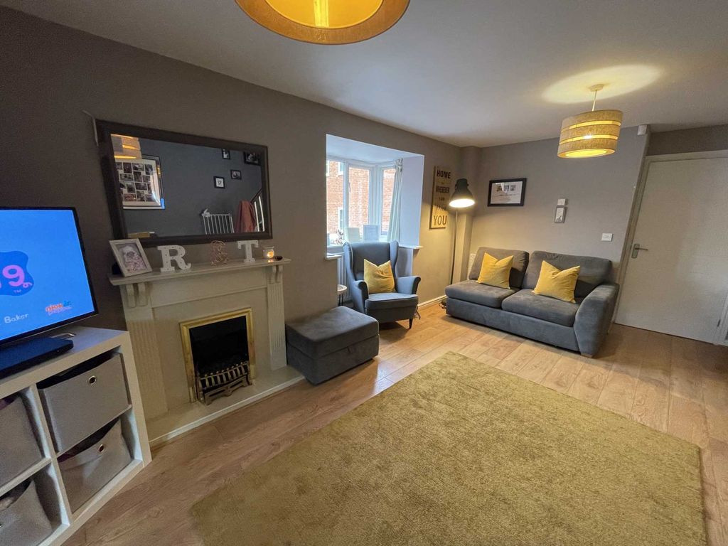 Property photo 3 of 13
