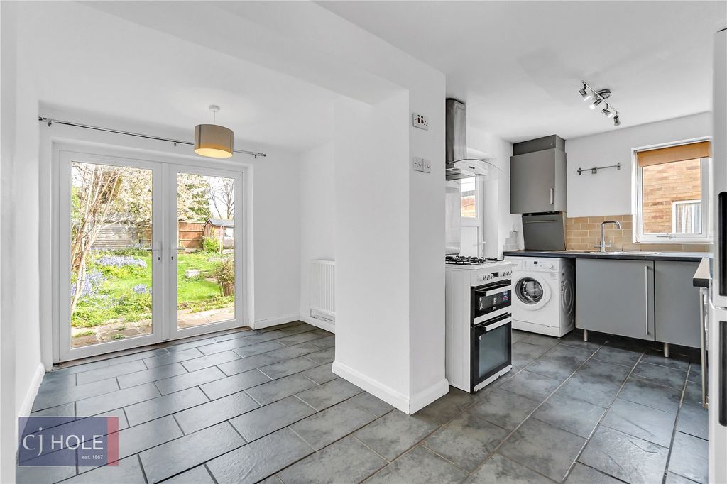 Property photo 3 of 19 Picture No. 09