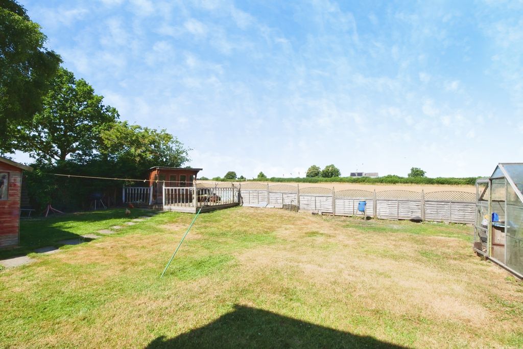 Property photo 2 of 19 Pnmb0070