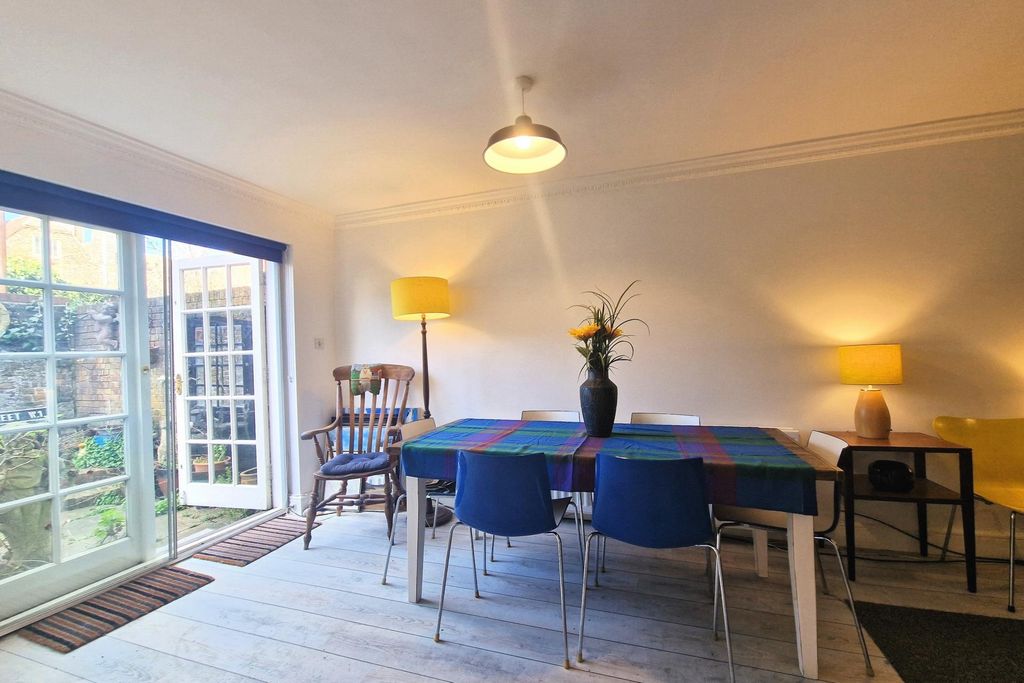 Property photo 2 of 15 Photo 13