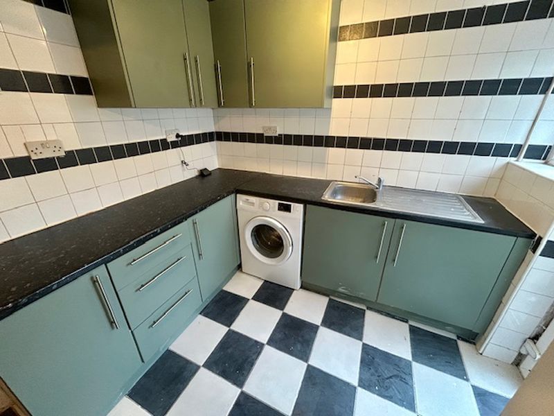 Property photo 2 of 7 Photo 5