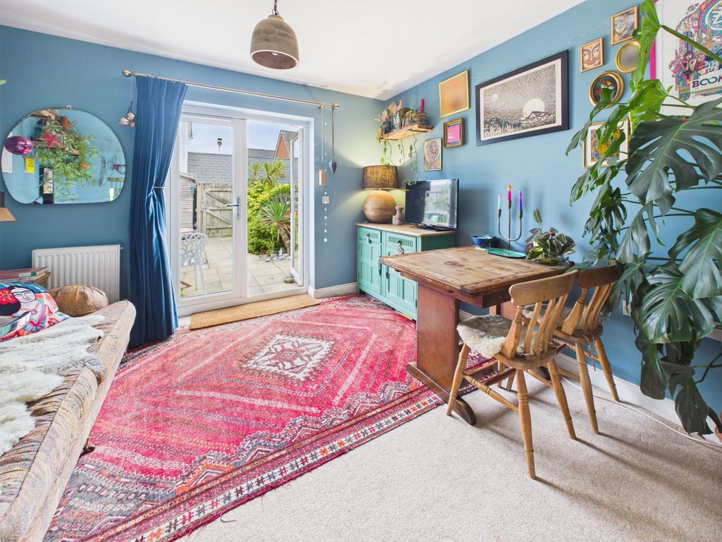 Property photo 2 of 9