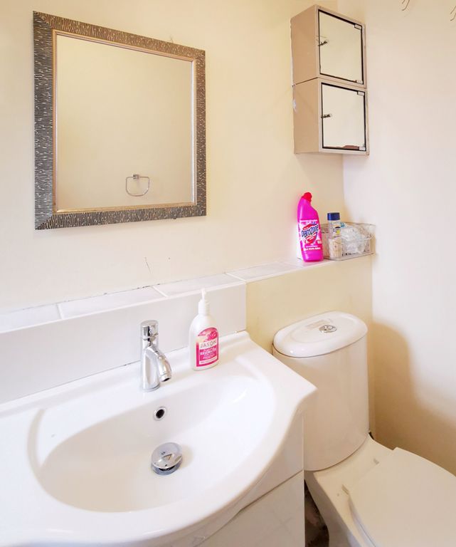 Property photo 2 of 39