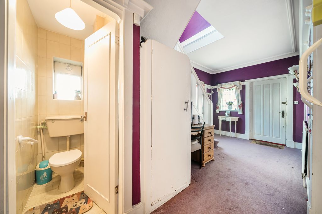 Property photo 3 of 19