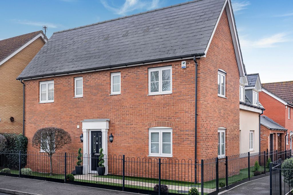 Property photo 1 of 33