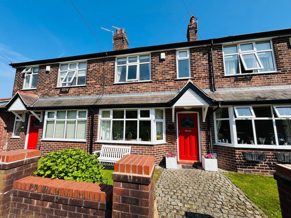 Property photo 1 of 33