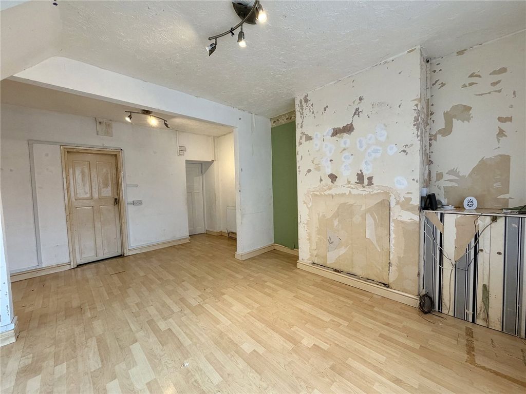 Property photo 2 of 11 Picture No. 06