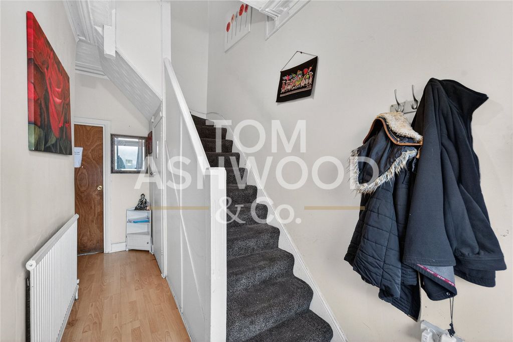 Property photo 2 of 36 Picture No. 02