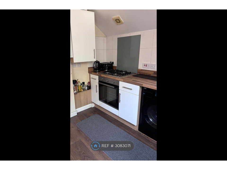 Property photo 3 of 18 Open-Plan Kitchen/Lounge