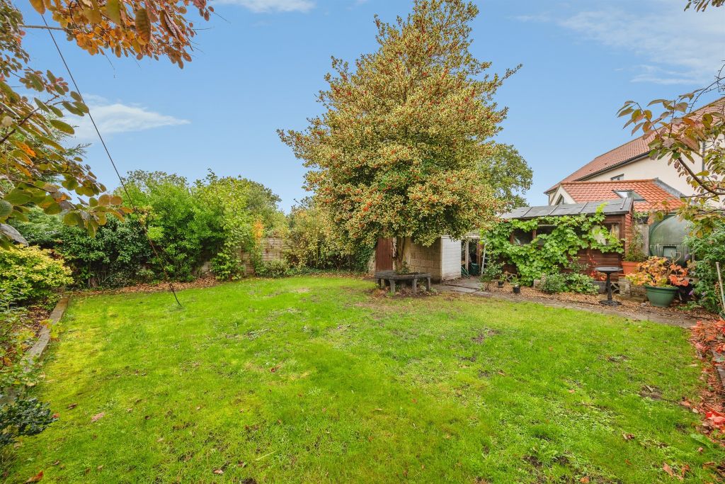 Property photo 3 of 17