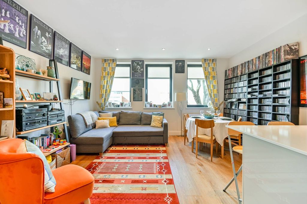 Property photo 1 of 10