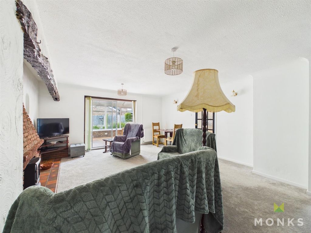 Property photo 2 of 17 Cam03644G0-Pr0051-Still006.Jpg