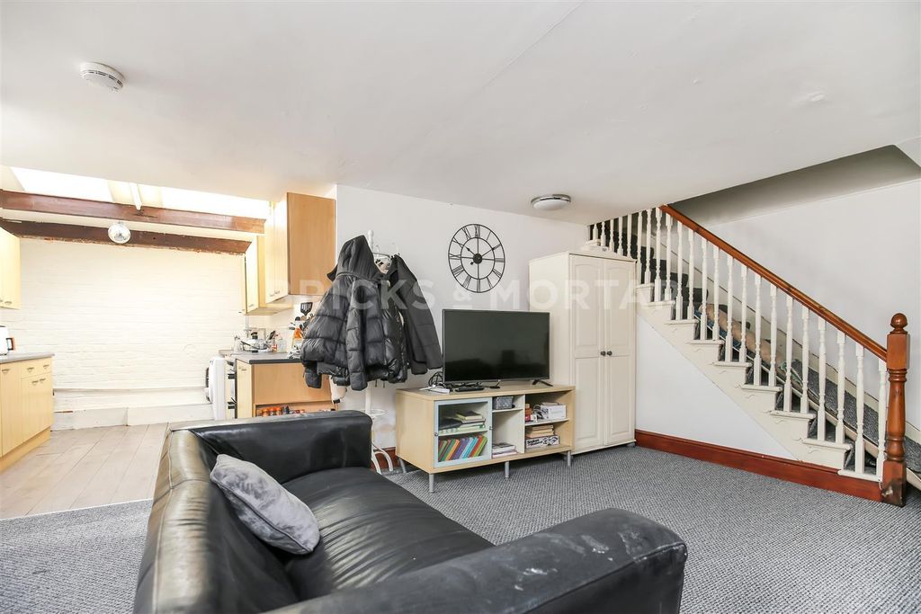 Property photo 2 of 11 Aucfhyvqi0Enyzfzfnwyog.Jpg