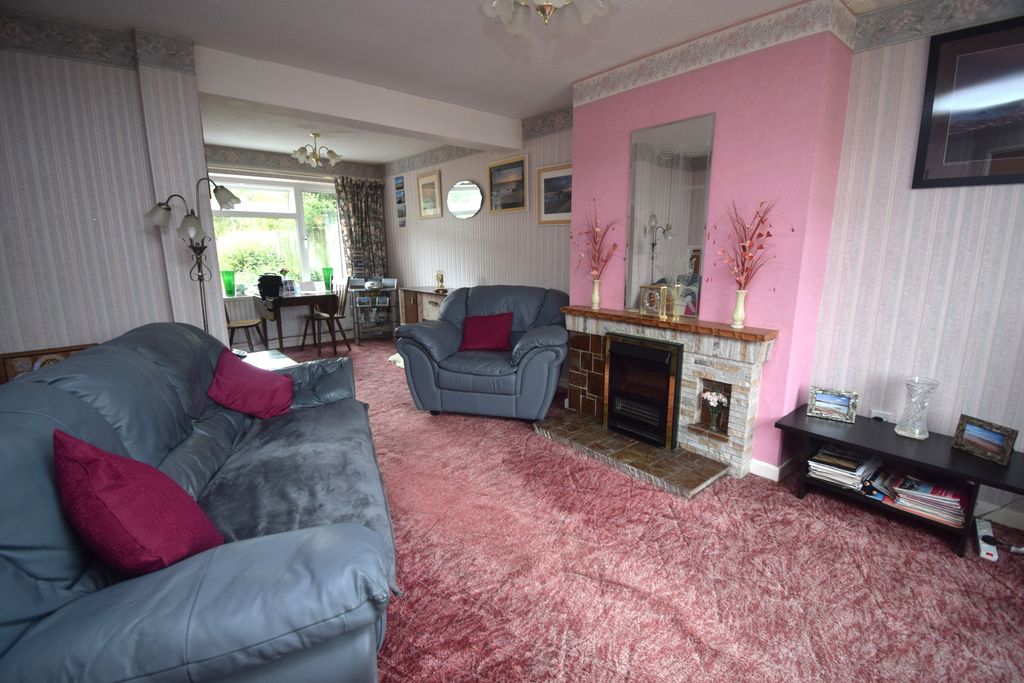 Property photo 2 of 11 Living Room 1
