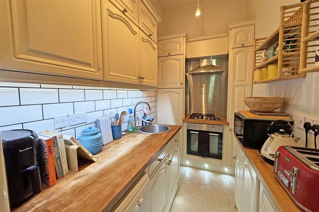 Property photo 3 of 8 Img_3689.Jpg