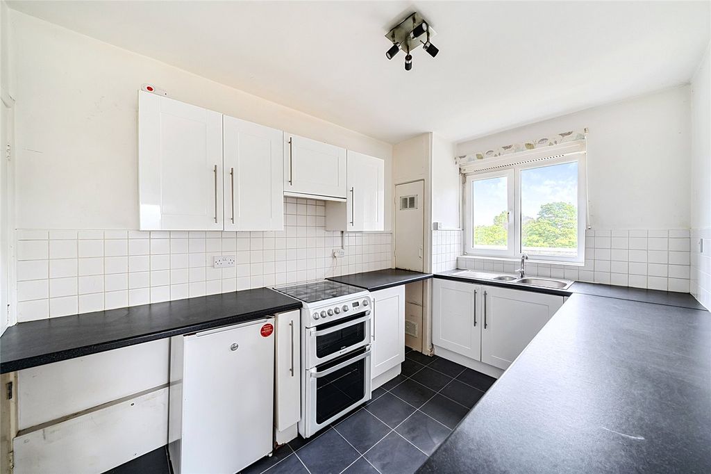 Property photo 2 of 15 Kitchen