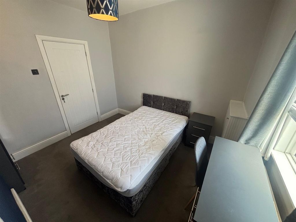 Property photo 2 of 12 Gf Bedroom 1.Jpg