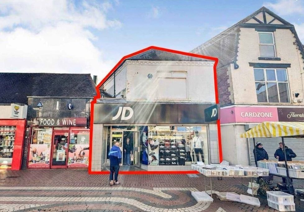 Property photo 1 of 2