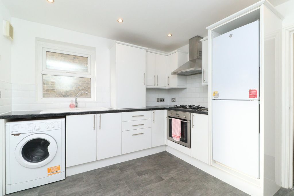 Property photo 3 of 11 Picture 3