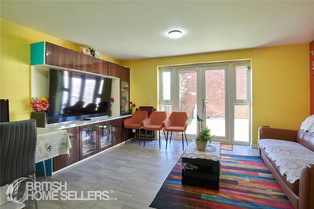Property photo 3 of 12 Picture No. 08