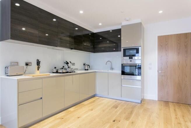 Property photo 1 of 2