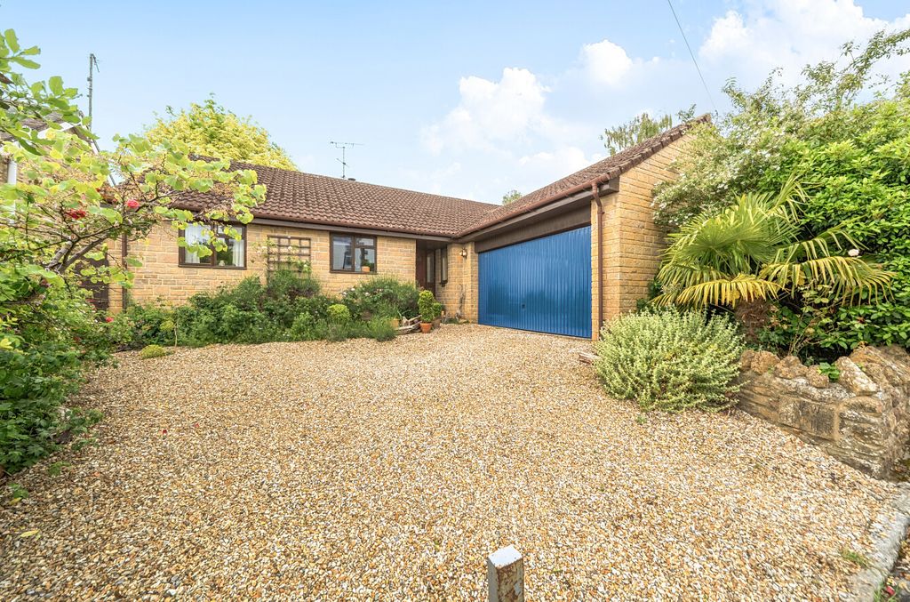Property photo 1 of 20 1463588-14-6A0d81...