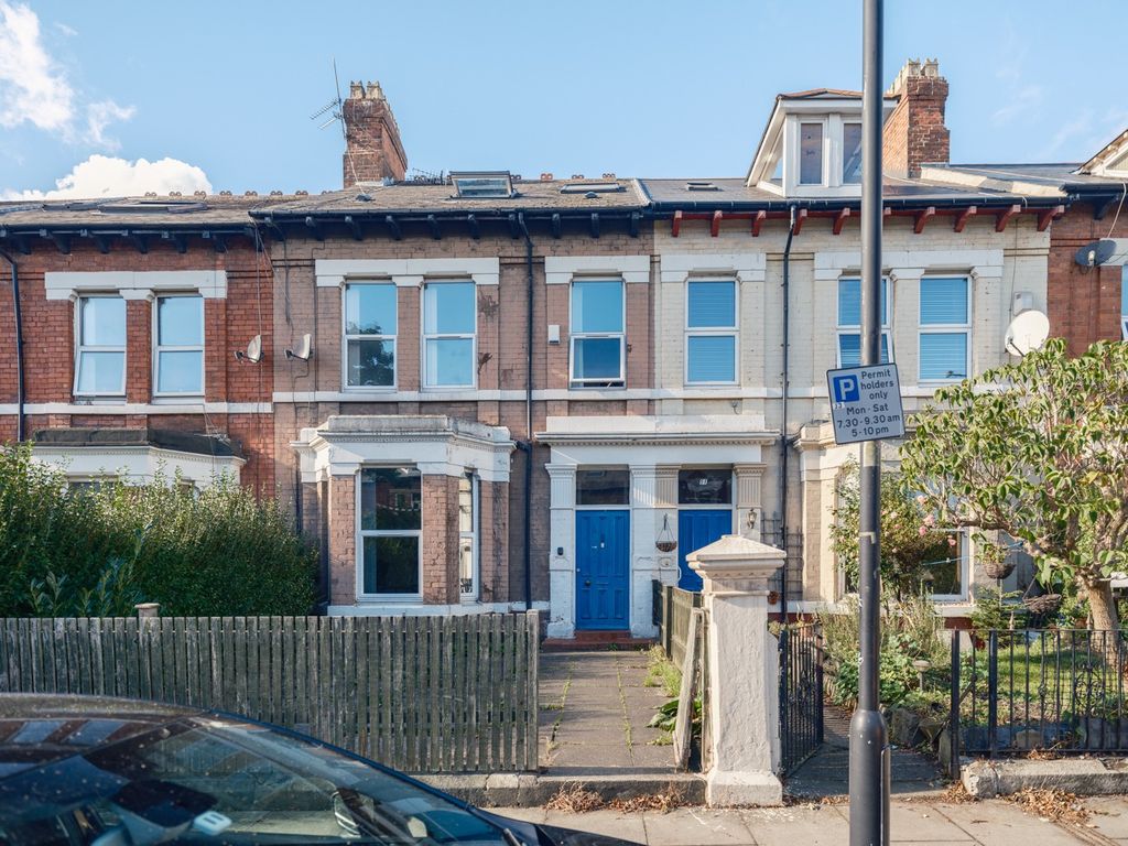 Property photo 2 of 18 4664451