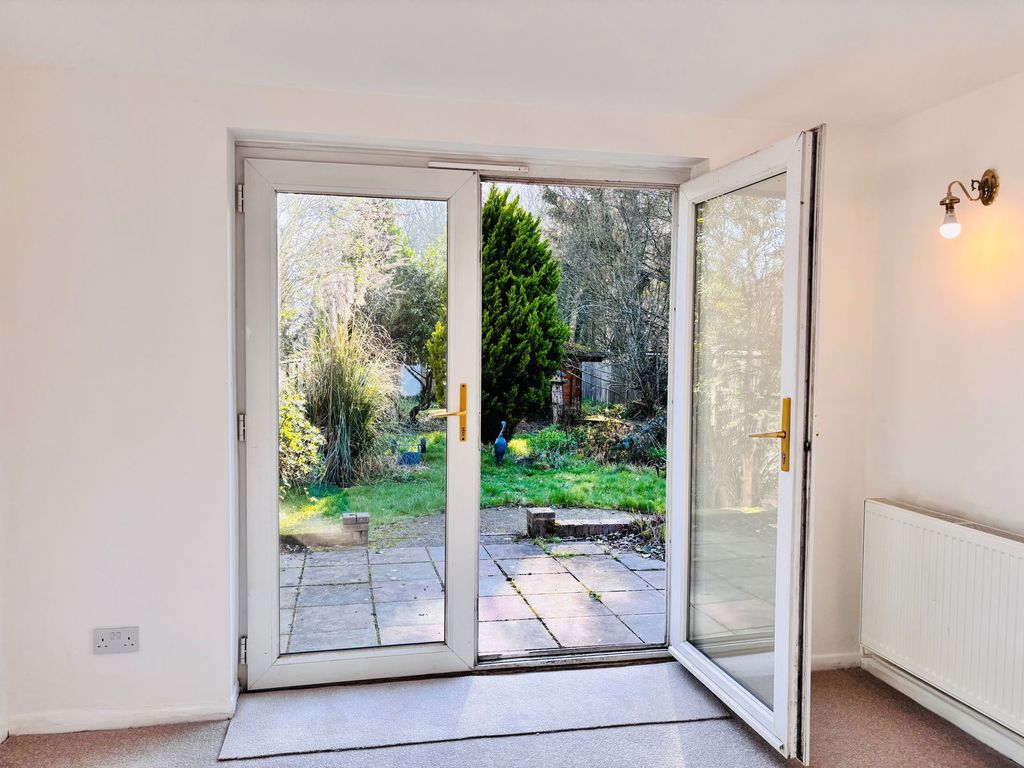 Property photo 2 of 37