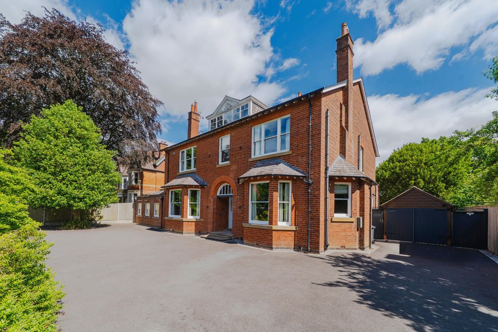 Additional image 46 of 6 bed detached house for saleFarquhar Road, Edgbaston B15